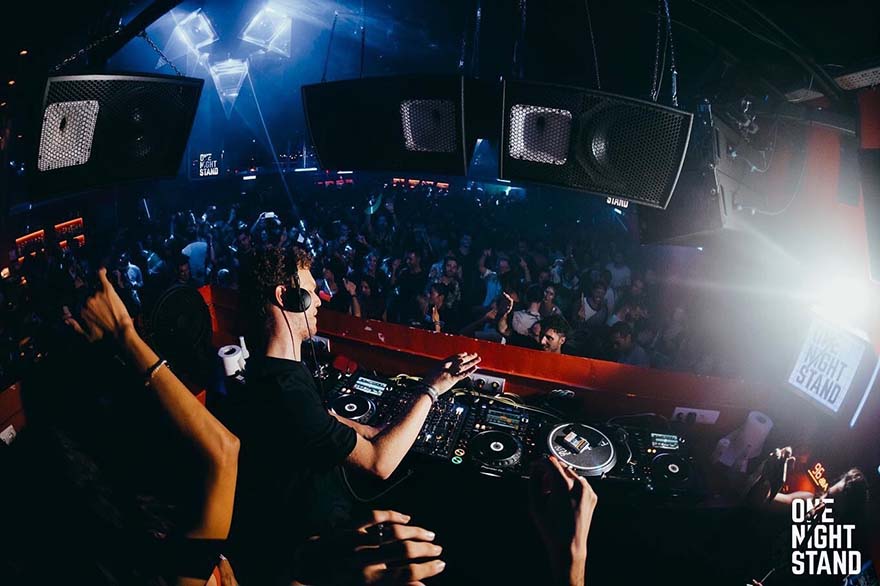 dc10 one night stand